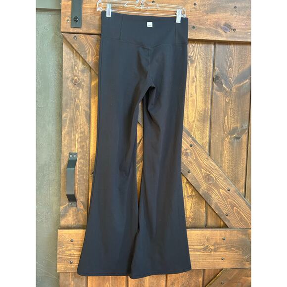 Vuori Black Flared Track Pants - Picture 3 of 5